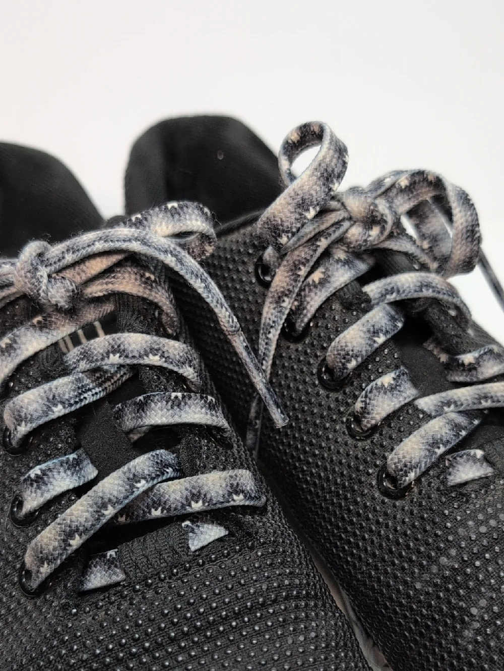 NOBULL breathable lack